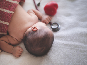 Bebé o madre con coronavirus