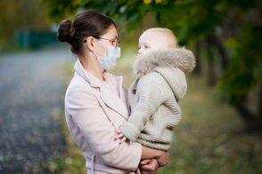 Gestante o madre con coronavirus