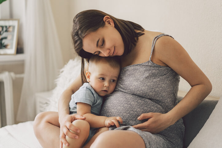 La lactancia materna del segundo hijo