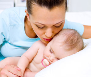 Llanto bebé por cólico lactante