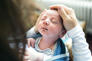 Madres con más de 40 años: cuidan bien de sus bebés