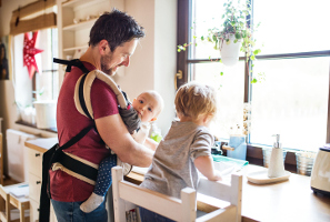 Cómo criar a tu bebé en tus semanas de baja paternal