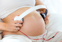 El la semana 28 el feto es capaz de detectar sonidos
