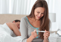 síntoma de embarazo o regla, cómo diferenciarlos