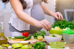 Embarazada y calor: seguridad e higiene de los alimentos