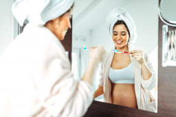 Embarazada con gingivitis o periodontitis: riesgos y complicaciones